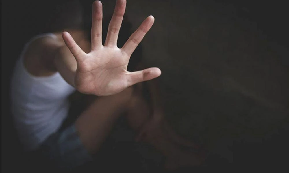 Ηράκλειο: Βίντεο-ντοκουμέντο από τον ξυλοδαρμό 14χρονου σε σχολείο- Συμμαθητές του κατέγραφαν τις εικόνες